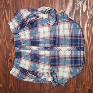 Off the shoulder tee